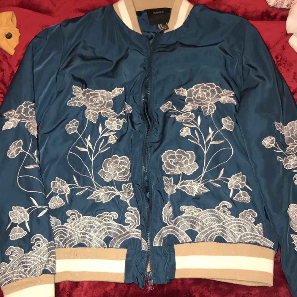 ROSE BOMBER